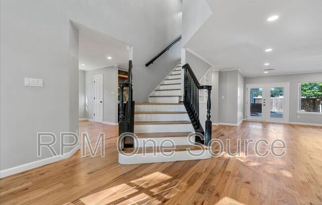 3109 LYNBROOK DR