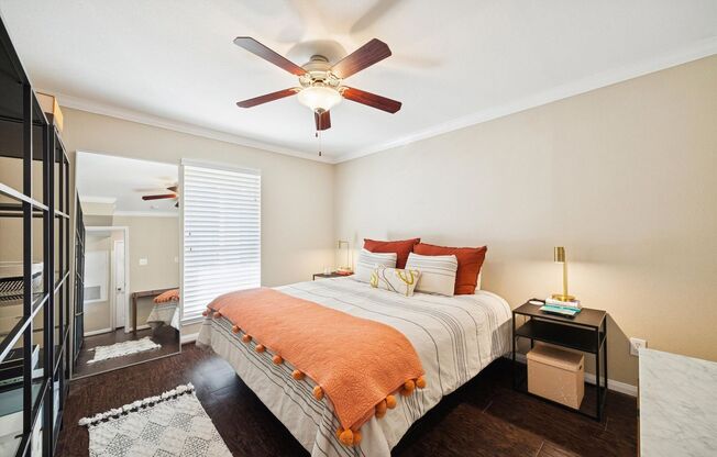 1 bed, 1 bath, 616 sqft, $1,195, Unit 70