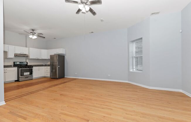 5226 - 5228 S Michigan Ave