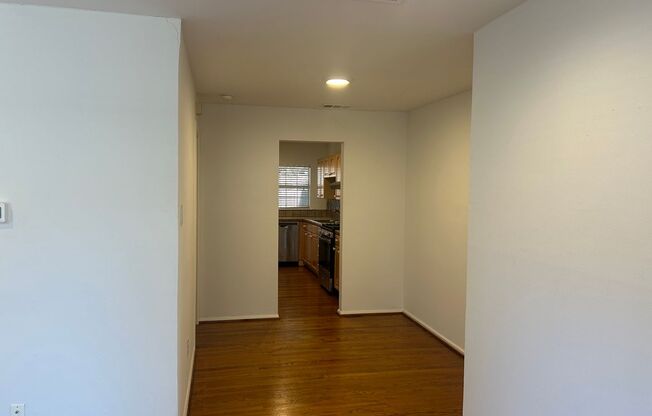 6321-6323 Ravendale Lane