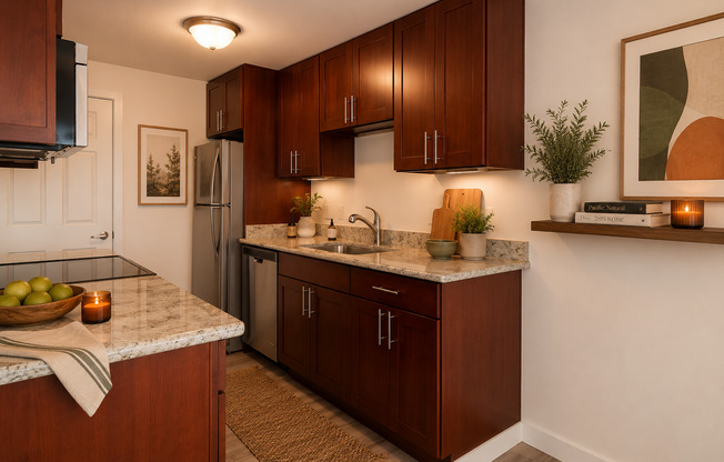 3 beds, 2 baths, 930 sqft, $3,545, Unit 407