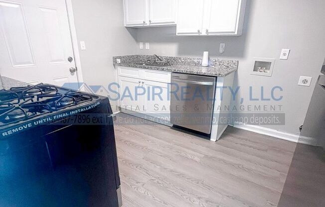 2 beds, 1.5 baths, $1,295, Unit B2