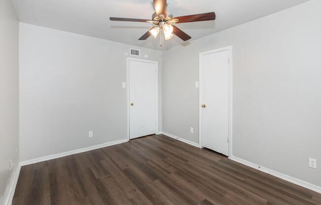 3 beds, 2 baths, 1,362 sqft, $1,381