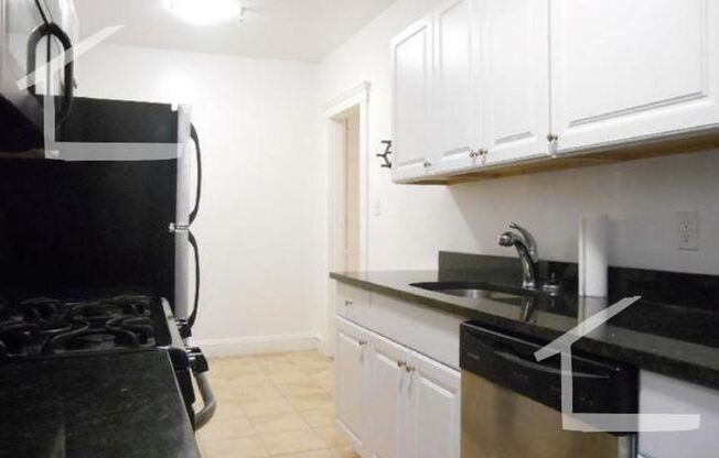 1 bed, 1 bath, $2,450, Unit 4D