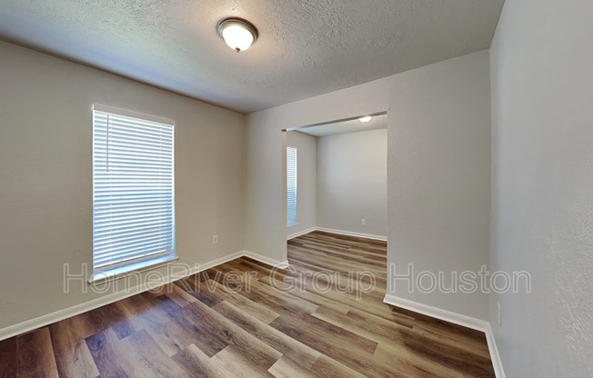 11803 MURR WAY