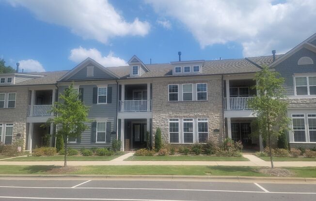 Like New Townhome in Providence Village in Waverly!
