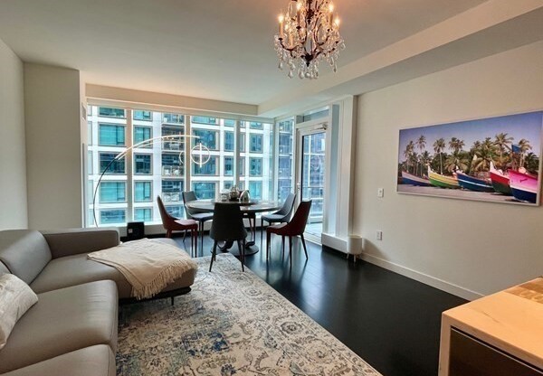 1 bed, 1.5 baths, 1,128 sqft, $8,900, Unit 14A