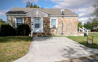 Minutes from Tinker! FIRST FULL MONTH FREE FOR HOLIDAYS