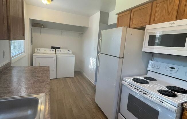 3 beds, 1 bath, $1,460