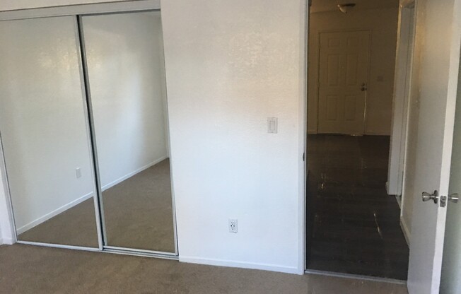 2 beds, 1 bath, 825 sqft, $1,695, Unit 0125