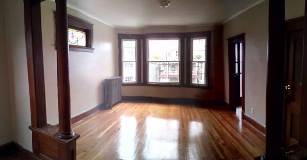 6 beds, 1 bath, $2,625, Unit Second Floor - Second Floor- 1