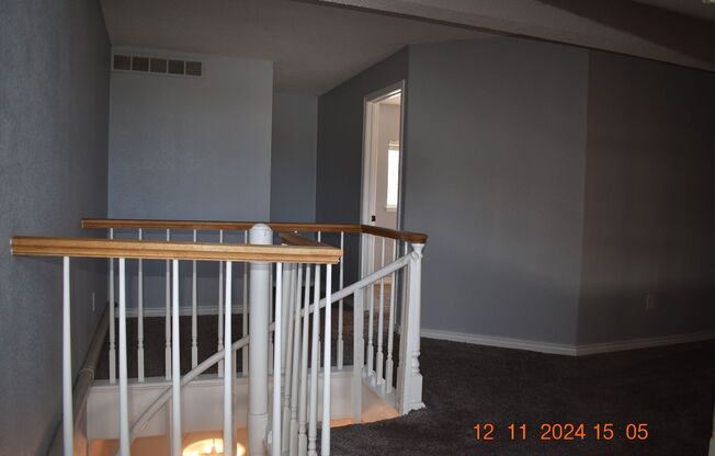 3 beds, 2 baths, $2,400, Unit Unit G