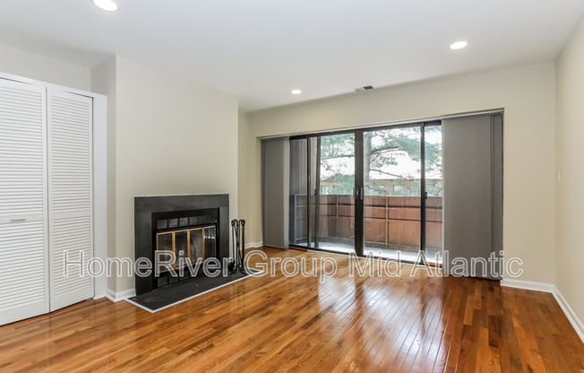 5590 VANTAGE PT RD