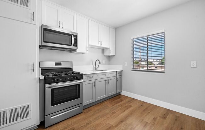 Colima Apartments