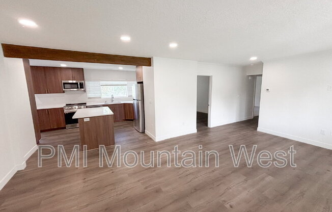 985 HORSLEY CIR