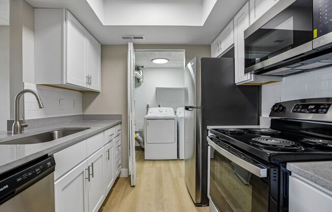 1 bed, 1 bath, 756 sqft, $1,249, Unit 25C