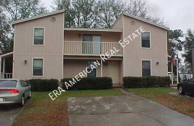 130 HAMPTON DR
