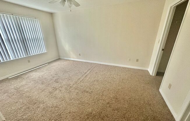 1 bed, 1 bath, 583 sqft, $1,295, Unit r2550n10305