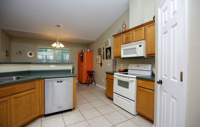 3 beds, 2 baths, $2,200