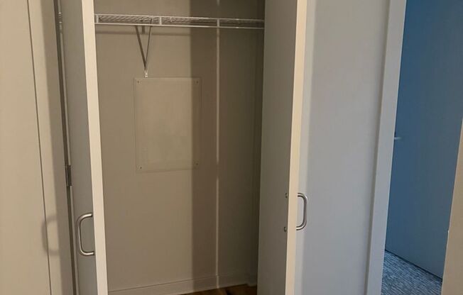 2 beds, 2 baths, 970 sqft, $1,495, Unit Unit 216