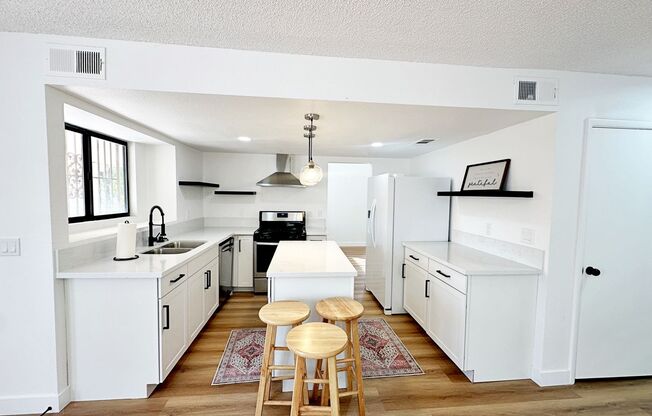 4 beds, 3 baths, $2,400
