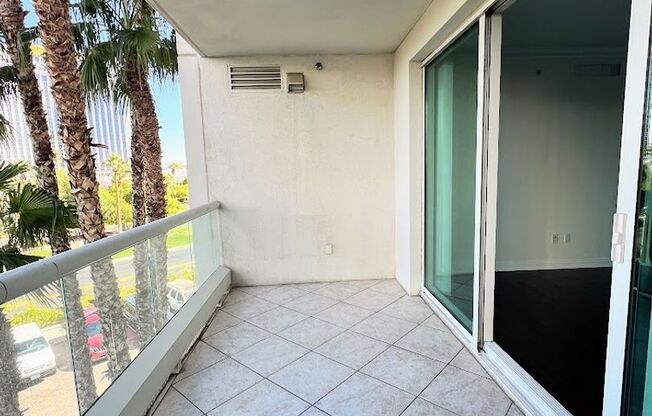 2 beds, 2 baths, $3,500, Unit # 303