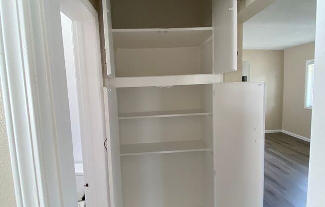 2 beds, 1 bath, 580 sqft, $2,195, Unit 2705 - 05