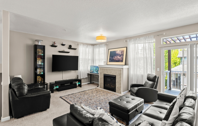 10779 SW CANTERBURY LN