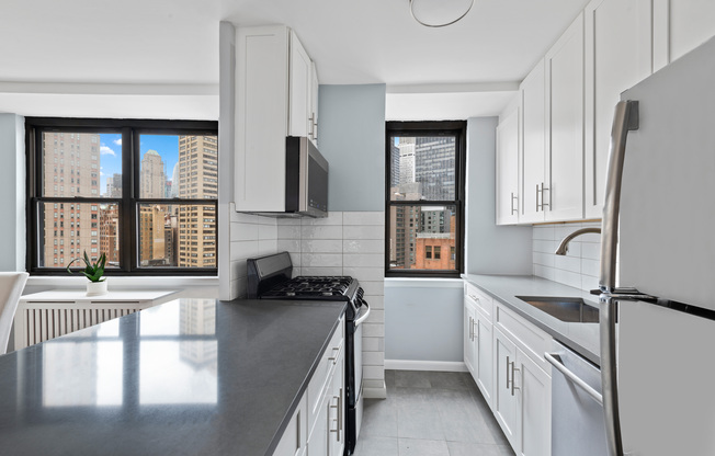 1 bed, 1 bath, $4,000, Unit 18M