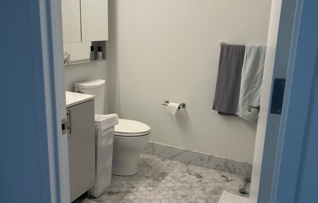 1 bed, 1 bath, $4,655, Unit 2111