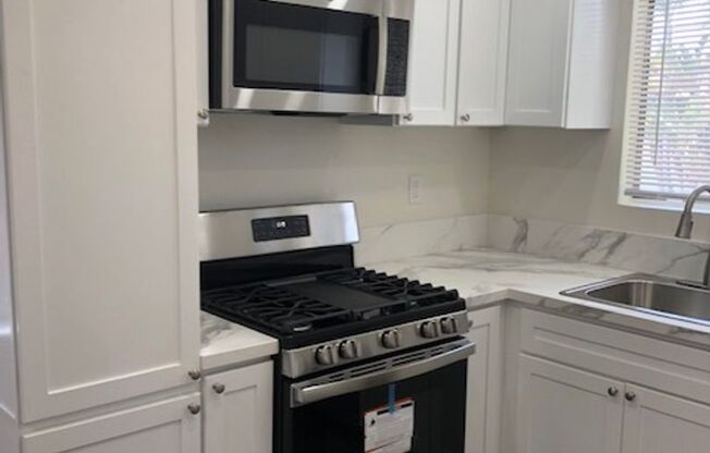 10518 Western LLC