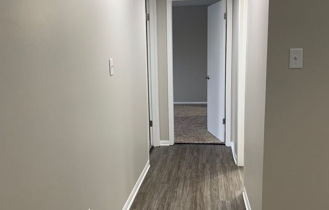 Charming Two-Bedroom one Bathroom Apartment in Prime Chesterton Location!