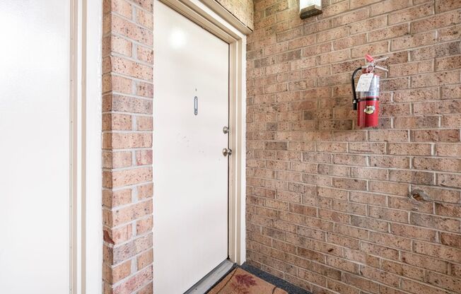 Charming 2 BR/2 BA Condo in Montgomery Village!