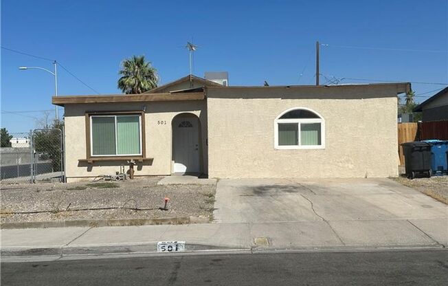 4 BED HOME FOR RENT!