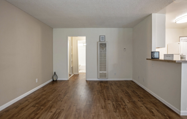 Studio, 1 bath, 400 sqft, $1,775, Unit Unit 170