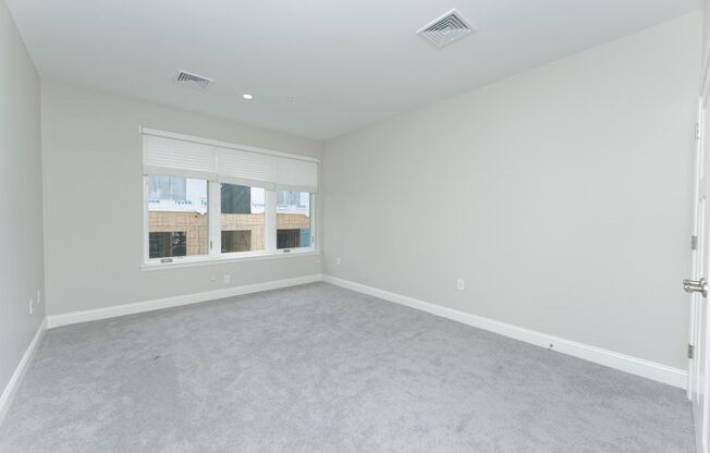 1 bed, 1 bath, 841 sqft, $1,600, Unit 401