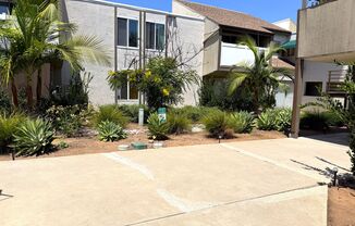 Adorable Light & Bright Sunset Meadows Condo!