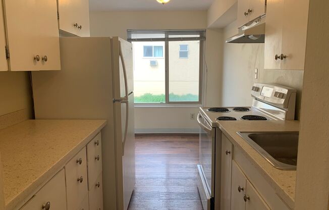 1 bed, 1 bath, 580 sqft, $1,695