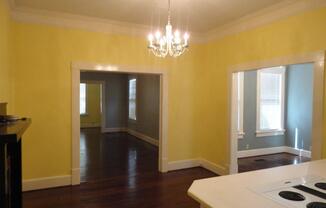 3 beds, 2 baths, $1,040, Unit A