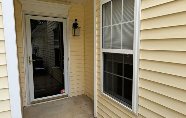 Charming 2 Bed | 2.5 Bath Townhouse In Raleigh *Move In Special!*