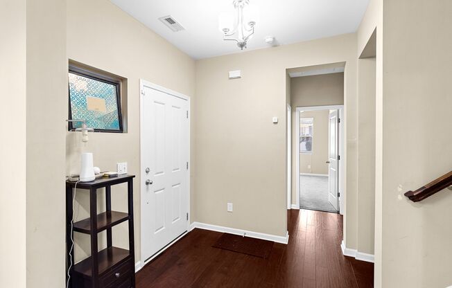 Beautiful 4-bedroom, 3-bathroom Townhome in RTP!
