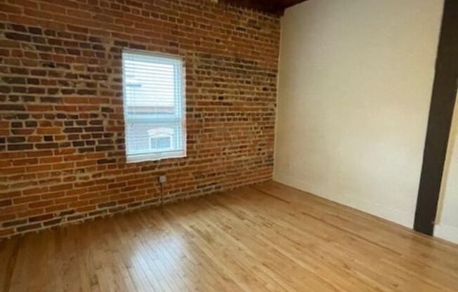 1 bed, 1 bath, 465 sqft, $1,250, Unit Apt 231
