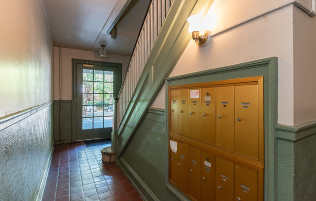 1 bed, 1 bath, 750 sqft, $1,399, Unit 215-12