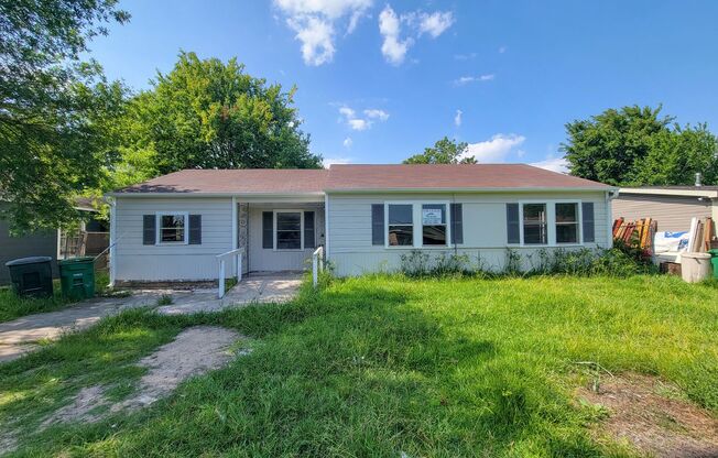 RECENTLY REMODELED 4 BEDROOM 2 BATH HOUSE IN MEDICAL CENTER