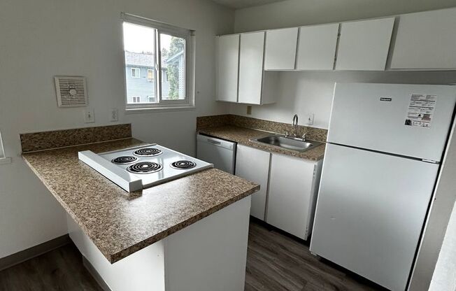 ALDERBROOK APARTMENTS