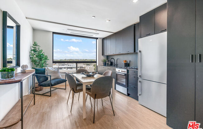 Studio, 1 bath, 439 sqft, $3,195, Unit 643