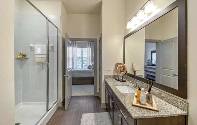 Cromwell at Plum Creek Apartments Model Bathroom