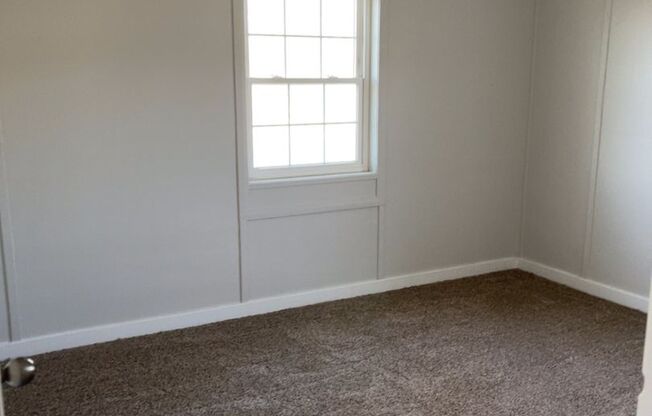3 beds, 1 bath, $1,495