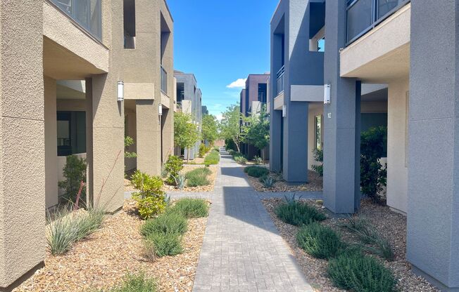 This spectacular 3-bed condo located across Red Rock casino is ready for immediate move-in!