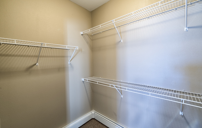 3 beds, 2 baths, 1,301 sqft, $1,665, Unit 102